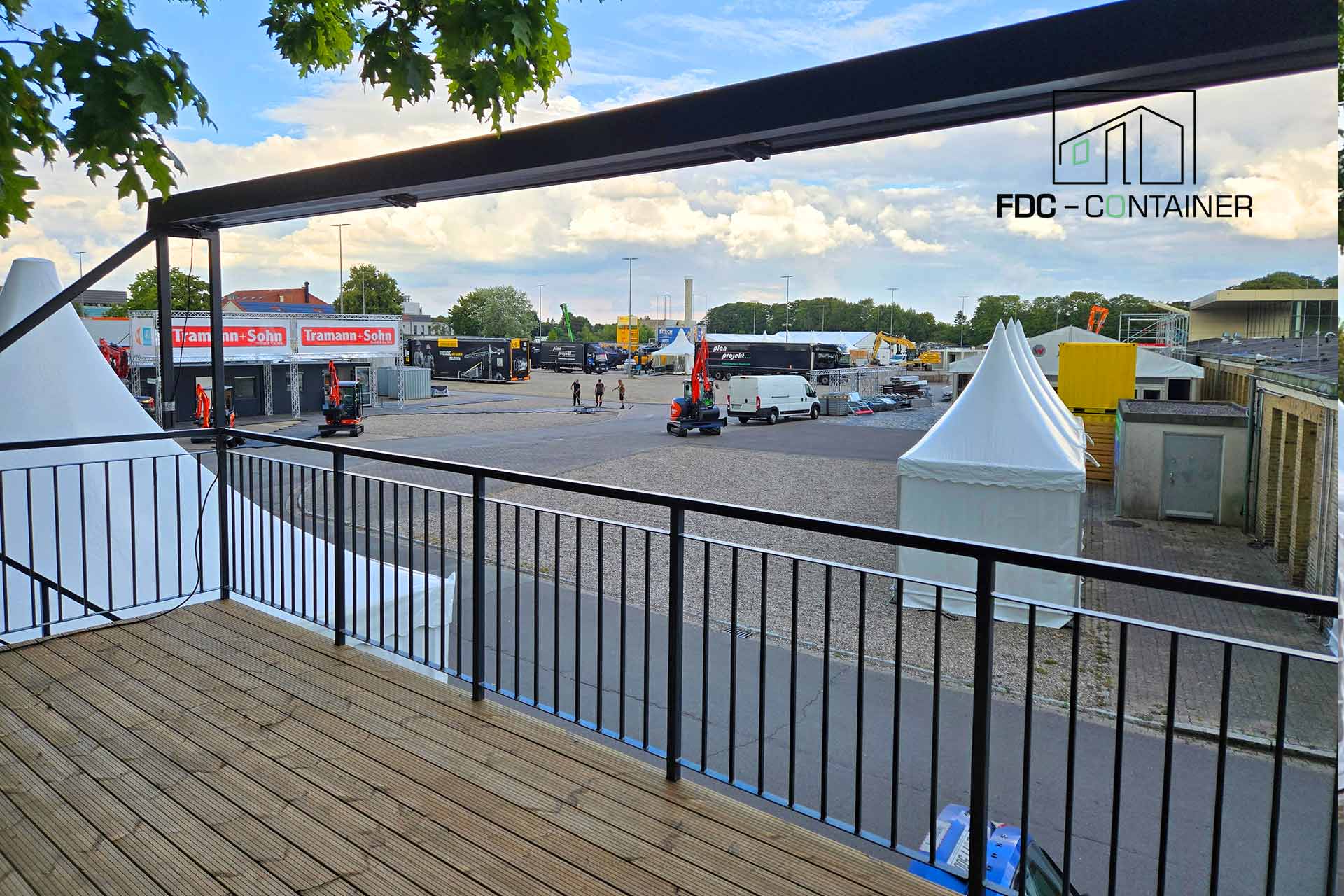 Container-Terrasse-Showroom-–-FDC-Container