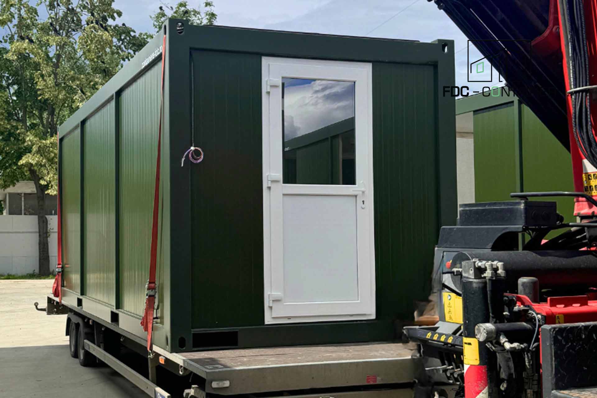 Modulares-Zugangssystem-aus-PVC-für-die-US-Armee—-FDC-Container