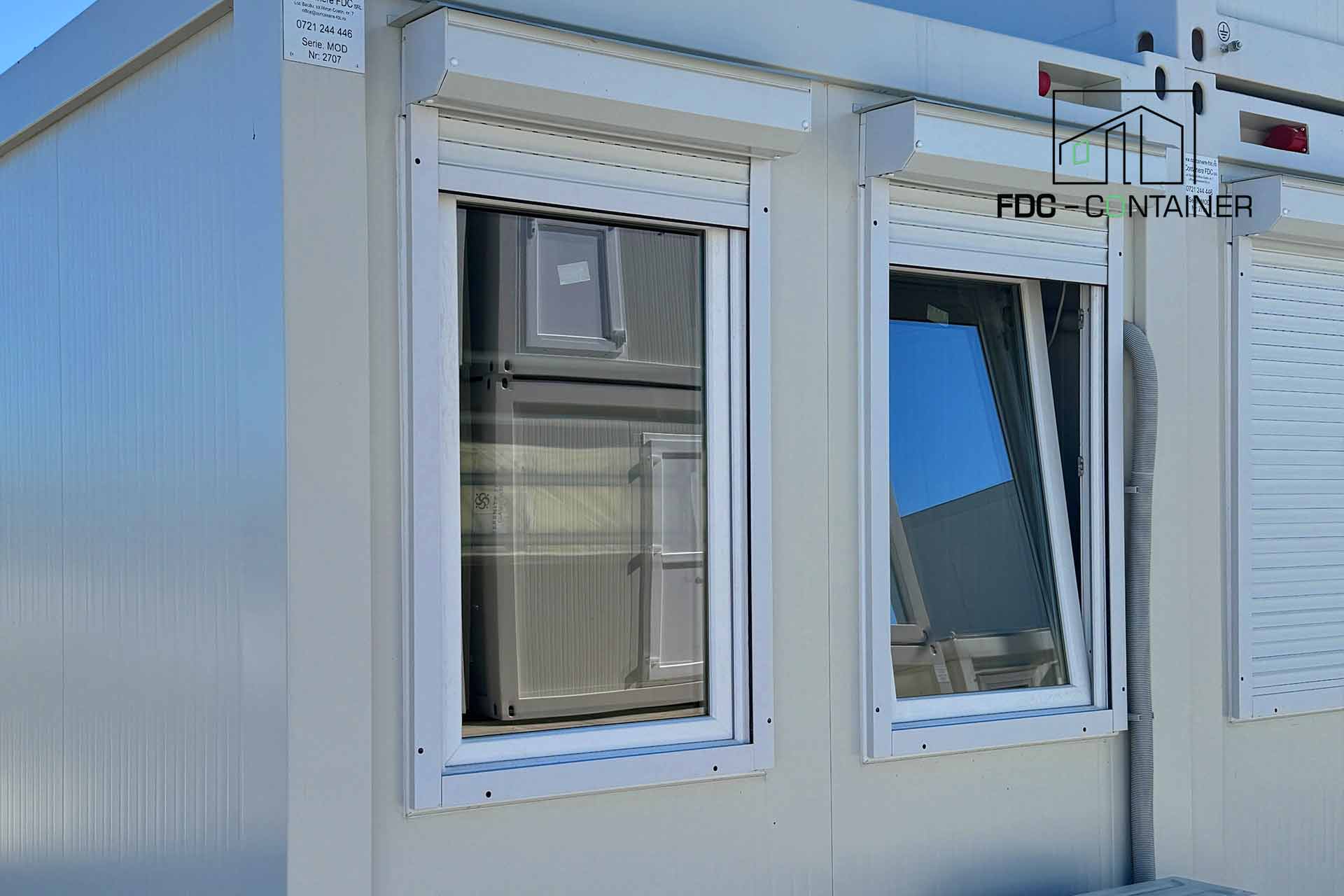 Organisation-Baustelle-Container-Schlafzimmer-UMB-Tischlerei-–-FDC-Container